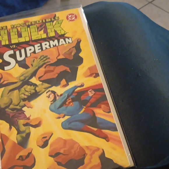 The incredible Hulk vs Superman DC Comics - Picture 2 of 3